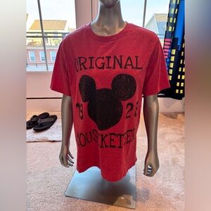 Disney Store Mickey Mouse ORIGINAL MOUSEKETEER T Shirt Short Slv Red M Medium